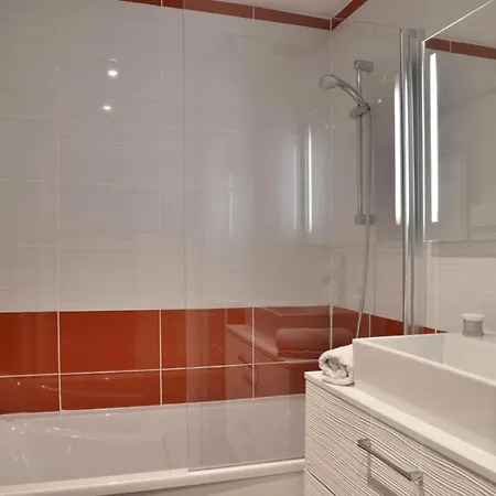 Saint Jacques A - 5 Pieces Pour 11 Personnes 22 Apartment